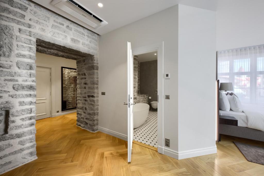 Nunne Boutique Hotel Tallinn Ngoại thất bức ảnh